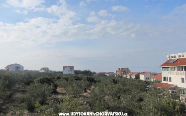 Appartementen Denis Supetar Brač – Accommodatie Supetar – Brac Kroatië