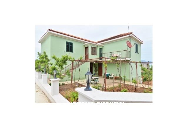 Appartement Kod Lipe – Accommodatie Trogir Kroatië