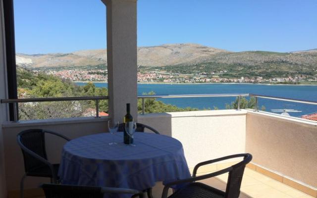 Appartement Misevac – Accommodatie Trogir Kroatië