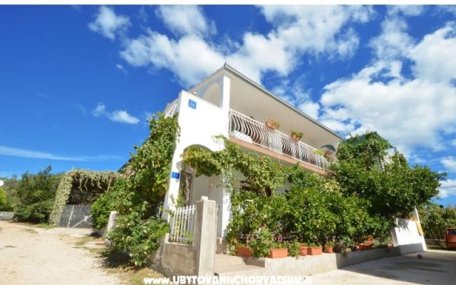 Villa Nina – Accommodatie Trogir Kroatië