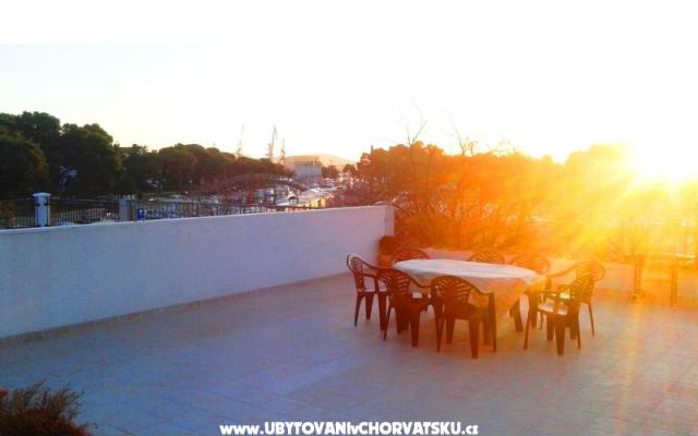 Appartementen Tragurium – Accommodatie Trogir Kroatië