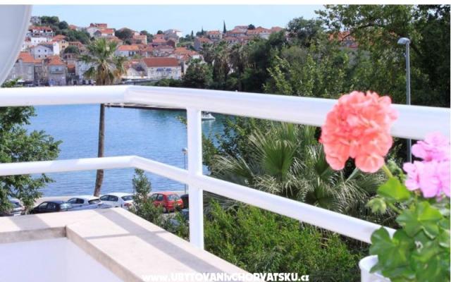 Appartement Dolce Casa 4****  – Accommodatie Trogir Kroatië