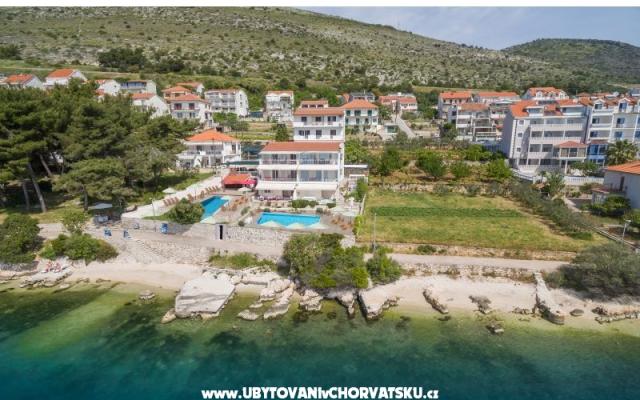 GEM OF THE SEA APARTMENTS ALENKA – Accommodatie Trogir Kroatië