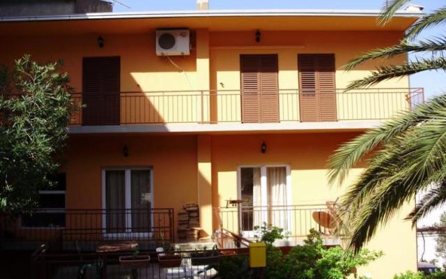 Appartementen Tri palme – Accommodatie Tucepi Kroatië