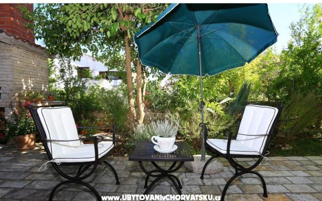 Casa Oleander  – Accommodatie eiland Ugljan Kroatië