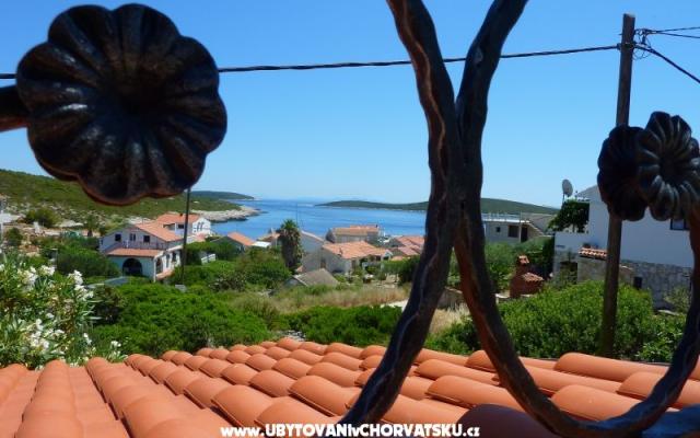 Villa Vinka*** – Accommodatie eiland Vis Kroatië