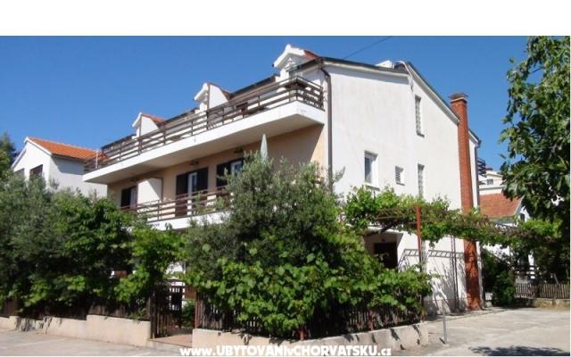 A.P.P. Huis Vinko – Accommodatie Vodice Kroatië