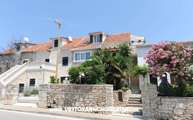 Appartement Gita -Ston Huis – Accommodatie Vodice Kroatië