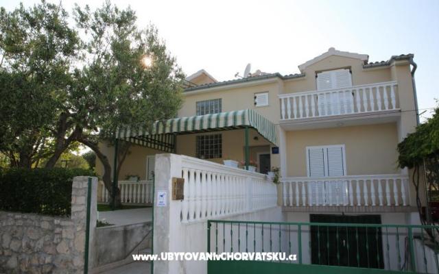 Appartementen Ergić Bozena – Accommodatie Vodice Kroatië