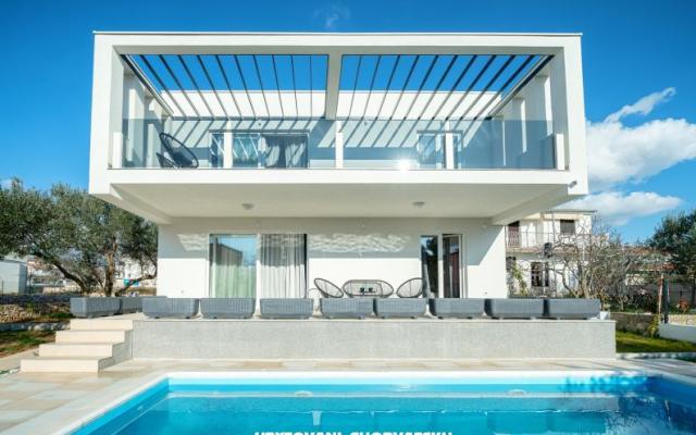 Beach Villa met zwembad Tribunj – Accommodatie Vodice Kroatië