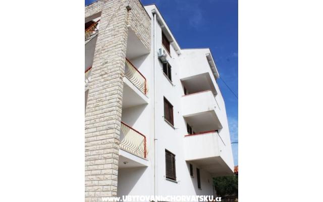 Malibis – Accommodatie Vodice Kroatië