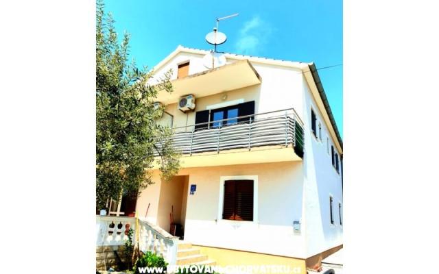 Appartementen Grubelic – Accommodatie Vodice Kroatië
