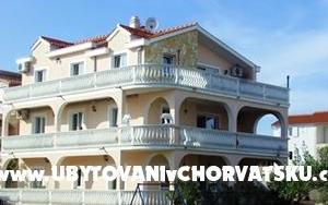 Villa Dolmar – Accommodatie Vodice Kroatië