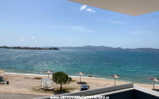 Crowonder Sunny Bay – Accommodatie Zadar Kroatië