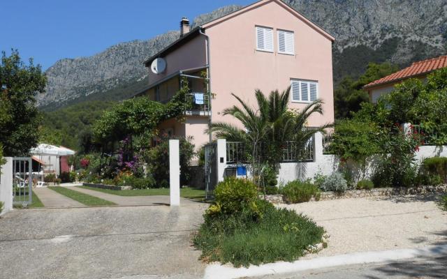 Casa Flowers – Accommodatie Zaostrog Kroatië