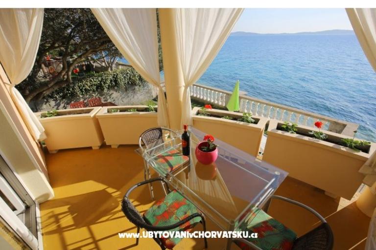 Appartementen First row to the sea – foto 15