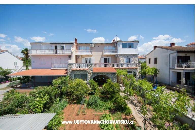 Appartement Anastazija i sobe RoLo uz  – foto 3