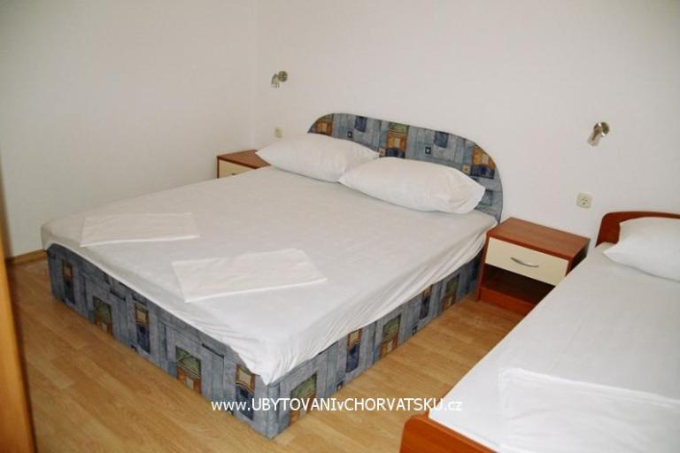 Appartementen Andrea Drvenik – foto 6