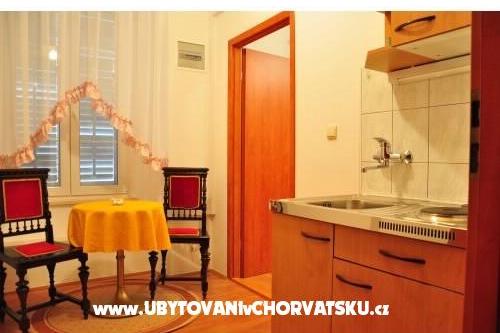 Appartementen &amp; room Giron – foto 6