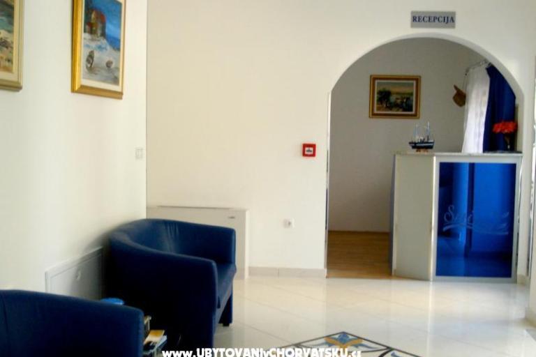 Vila Smirna 4*  met zwembad  – foto 16