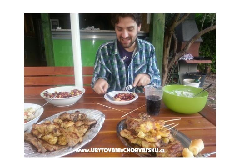 Vila Smirna 4*  met zwembad  – foto 18