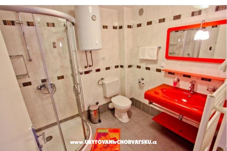 Vila Smirna 4*  met zwembad  – foto 6