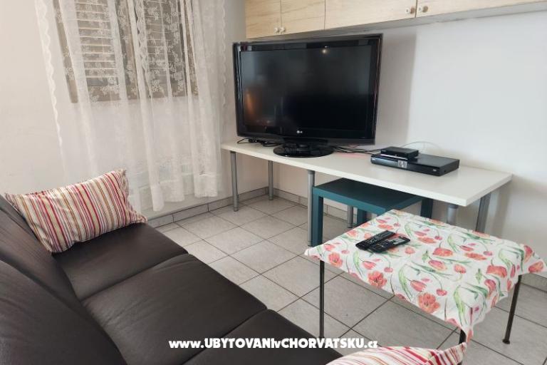 Appartement Karlobag – foto 9