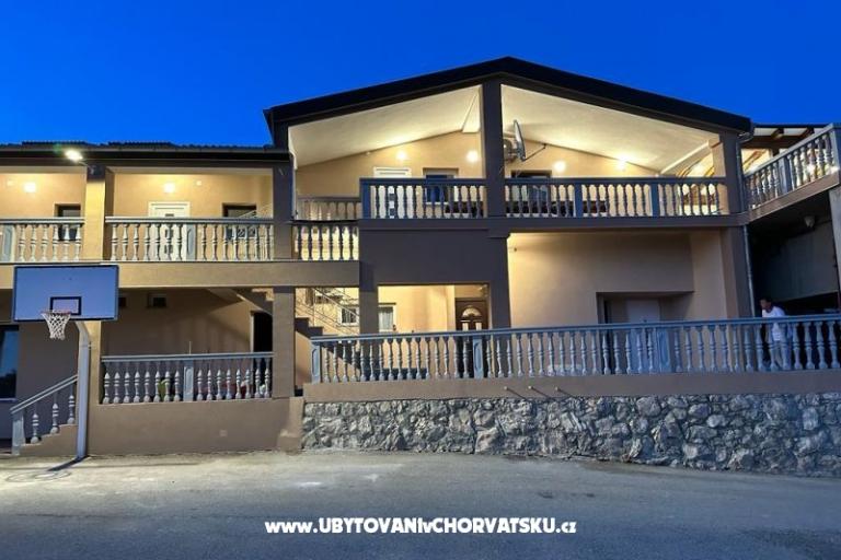 Villa Robert 2 met zwembad Cesarica – foto 14