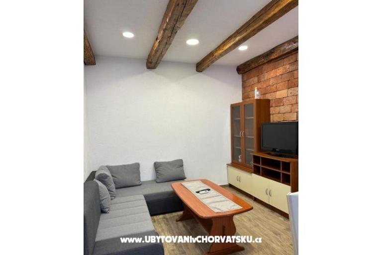 Villa Robert 2 met zwembad Cesarica – foto 4