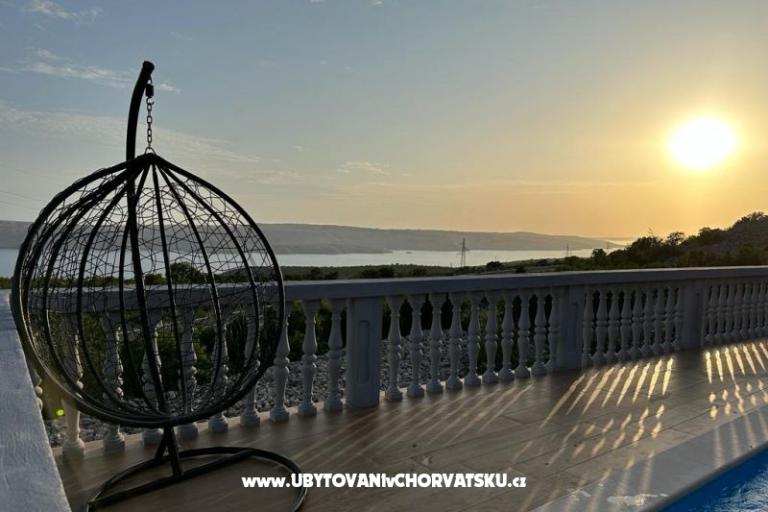 Villa Robert 2 met zwembad Cesarica – foto 9