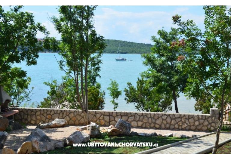 Villa Klimno direct op het strand – foto 16