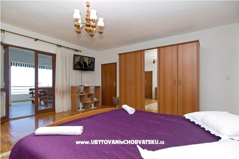 De Lux Appartementen-SWIMMING POOL – foto 14