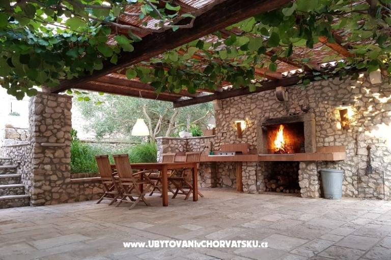 Big &amp; Small Konoba – foto 8