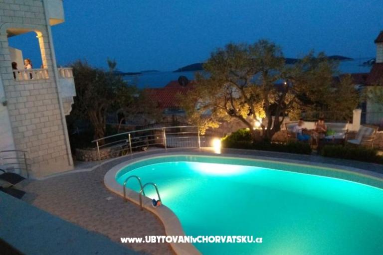 Appartementen Villa MANDINA met zwembad – foto 4