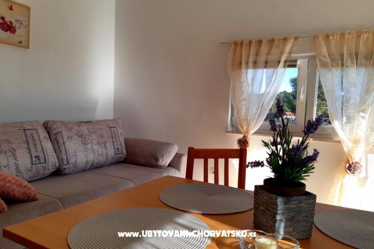 Appartementen AS sa bazenom – foto 13