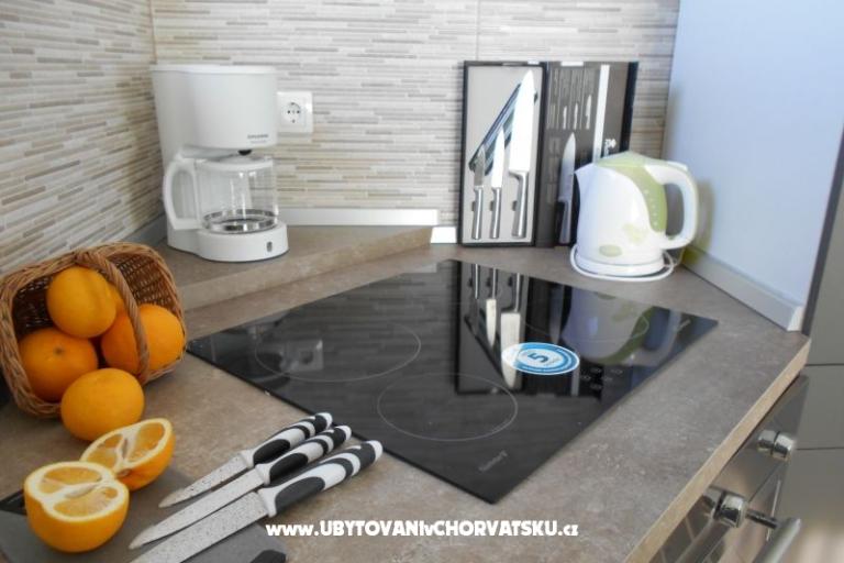Appartementen AS sa bazenom – foto 15
