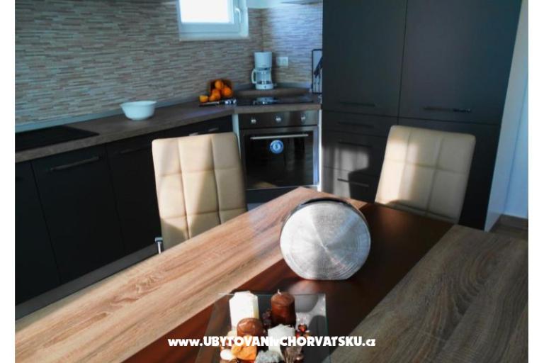 Appartementen AS sa bazenom – foto 23