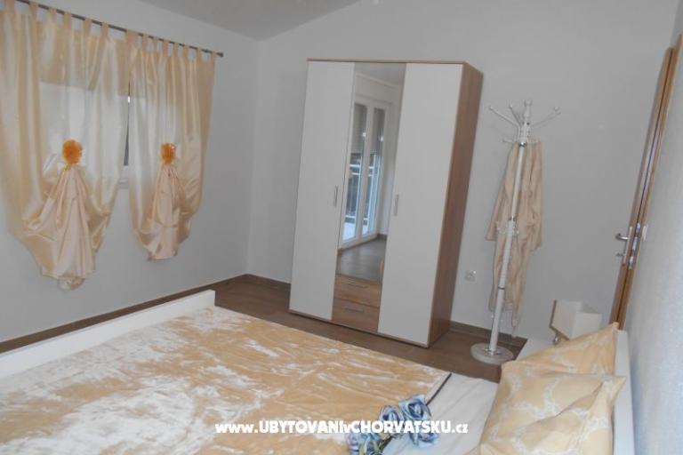 Appartementen AS sa bazenom – foto 9