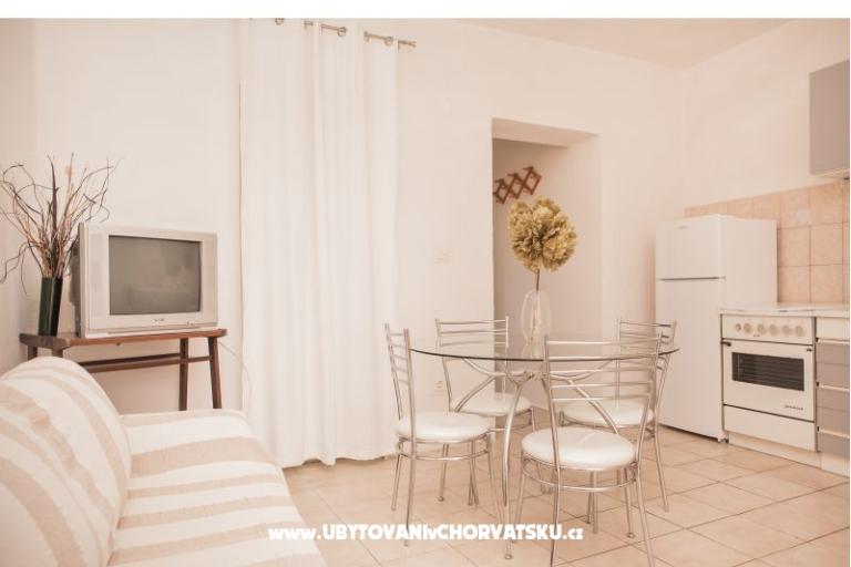 Appartementen Lapov – foto 15