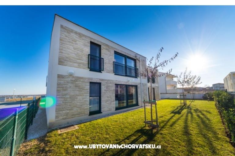 Queen Beach Resort Appartementen – foto 3