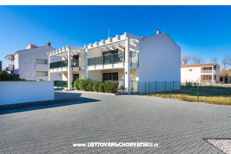 Queen Beach Resort Appartementen – foto 6