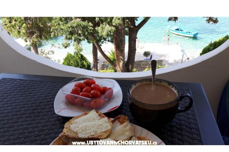 Ariela op het strand – foto 3