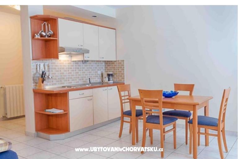 Ariela op het strand – foto 5