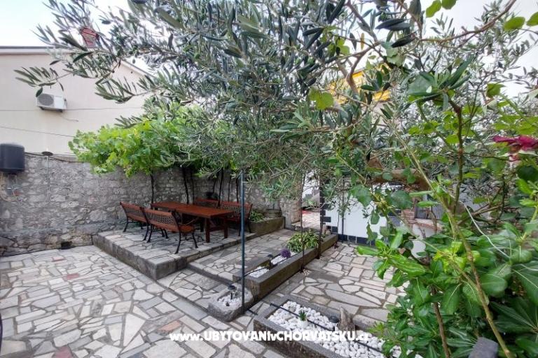 Appartementen Pejaković na moru – foto 2