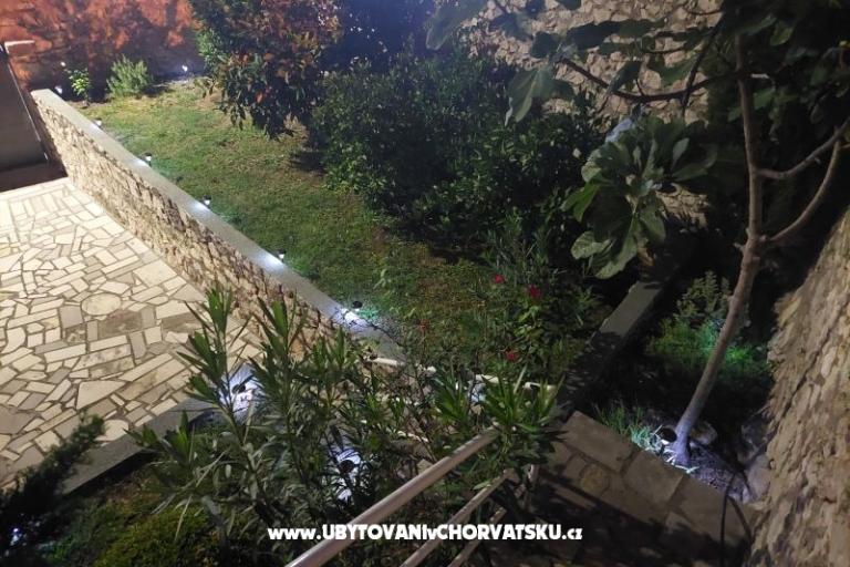 Appartementen Pejaković na moru – foto 3
