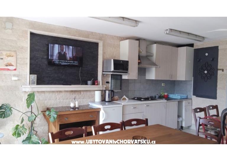 Appartementen &amp; rooms  Raspor – foto 10