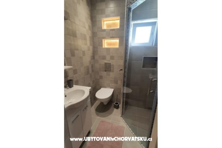 Appartement met zwembad and jacuzzi – foto 13