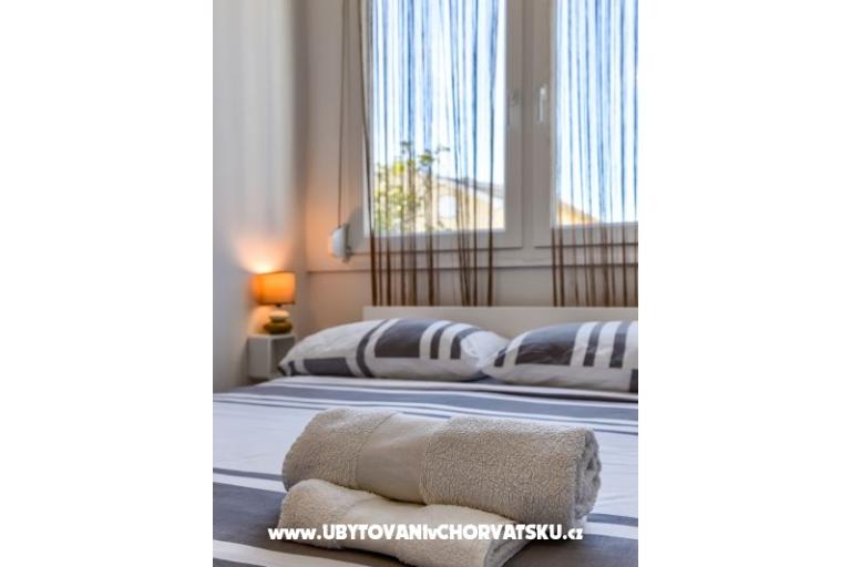Appartement met zwembad and jacuzzi – foto 25