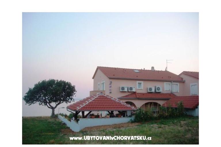 Appartementen Ivan i Zeljka Pakostane – foto 15