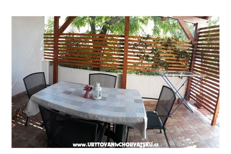 Appartementen Tina Pakoštane – foto 11